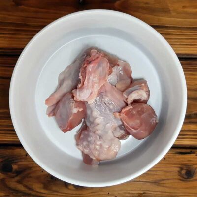 Hundefutter Putenfleisch Abschnitte von den Flügeln