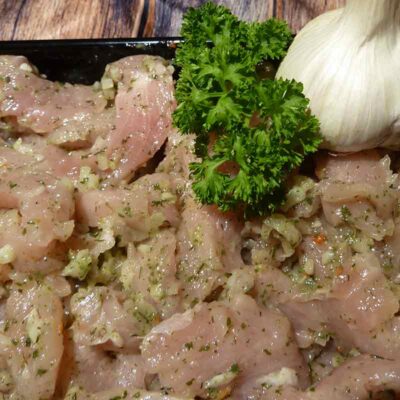 Putengeschnetzeltes mit Knoblauchmarinade