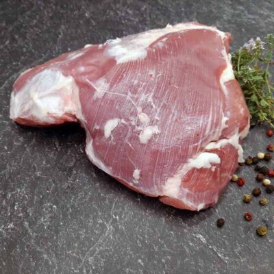 Putenoberkeule ohne Haut mit Knochen