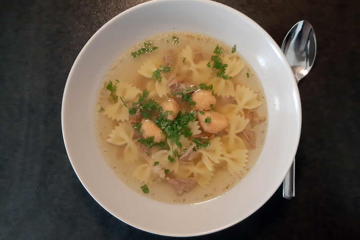 Geflügelbrühe