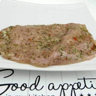 Putenschnitzel mit Knoblauch-Kräuter-Marinade